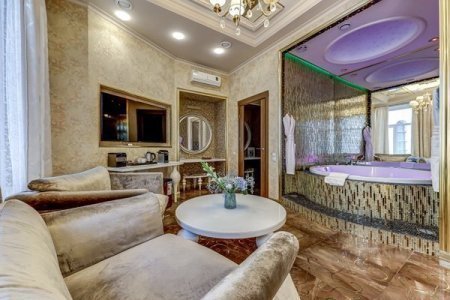 Категория Люкс с гидромассажной ванной в отеле Премиум
