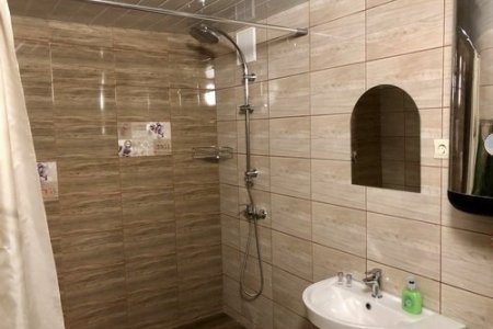 Снять на час дешево Душевая комната в номере Стандарт в отеле Lite на Ивановской