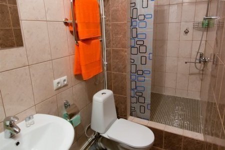 Санузел в номере Стандарт в отеле Lite на Большеохтинском